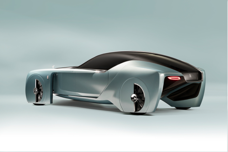 Illustration for article titled The Rolls-Royce 103EX Is A Bizarre Retro Gaze Into A Square-Wheeled Future